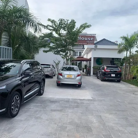 P\'House Hotel