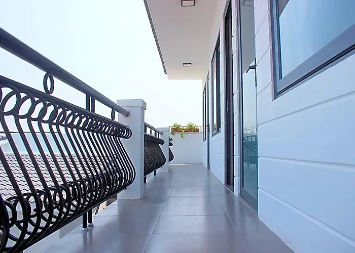 P'house Khách sạn 2*