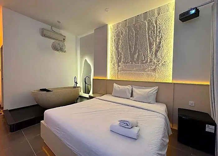 P'house Khách sạn 2*